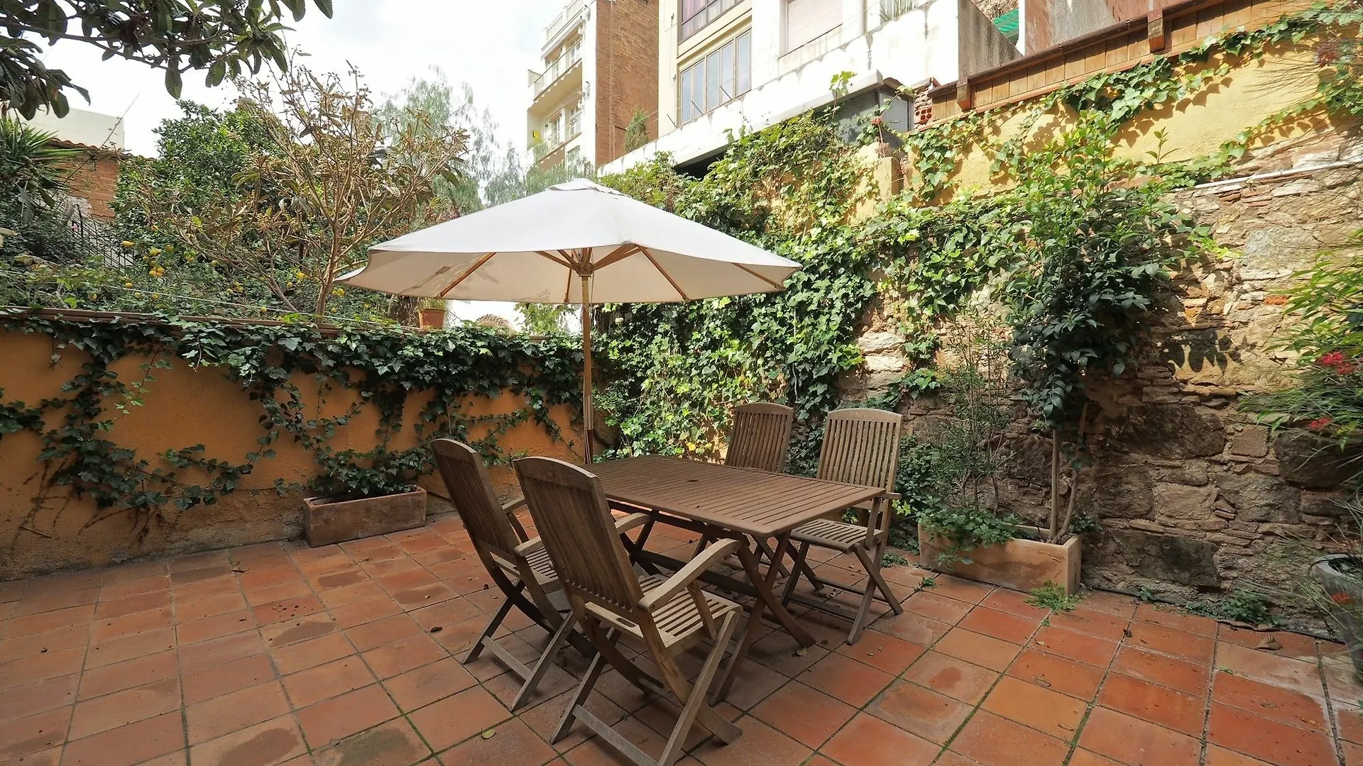 Gracia Terrace Design Apartment Barcelona
